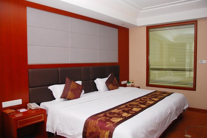 Xiangjiang Hotel Куньмин Номер фото