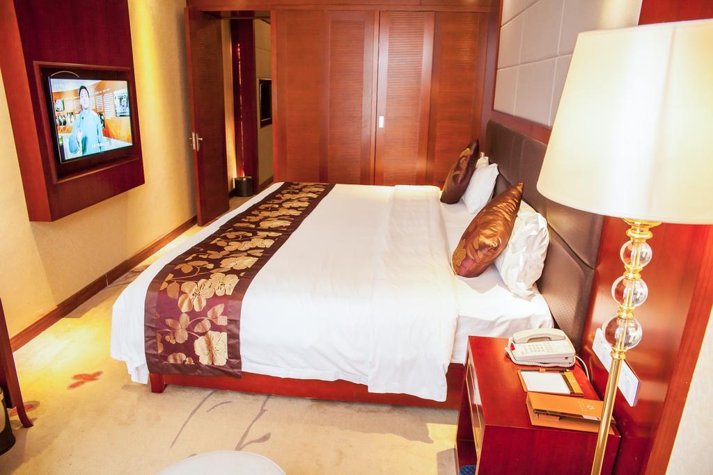 Xiangjiang Hotel Куньмин Экстерьер фото
