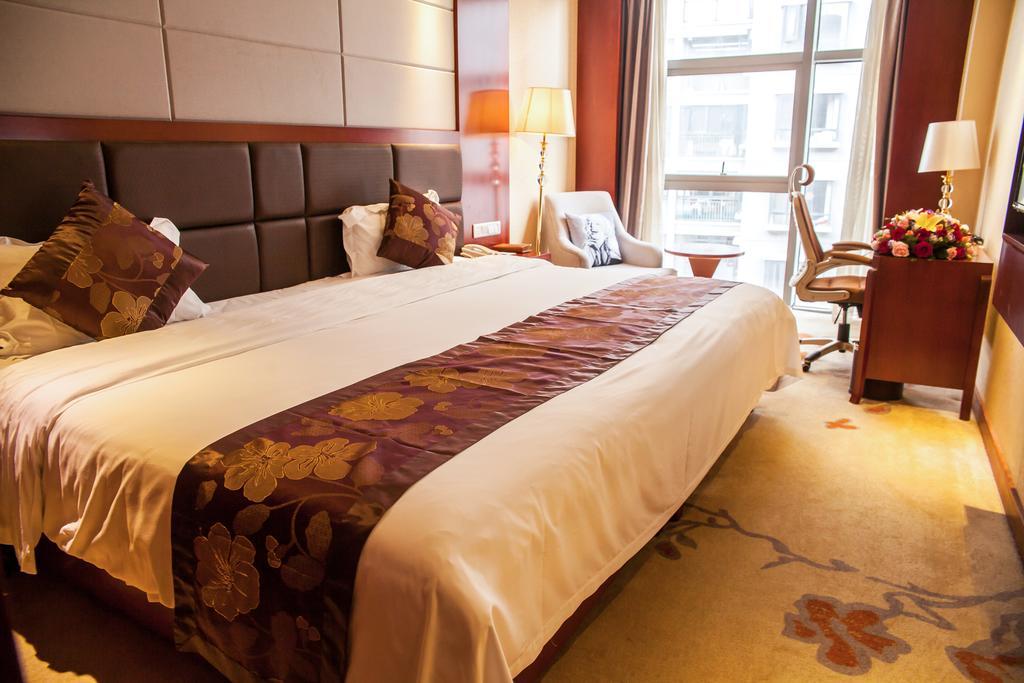 Xiangjiang Hotel Куньмин Экстерьер фото
